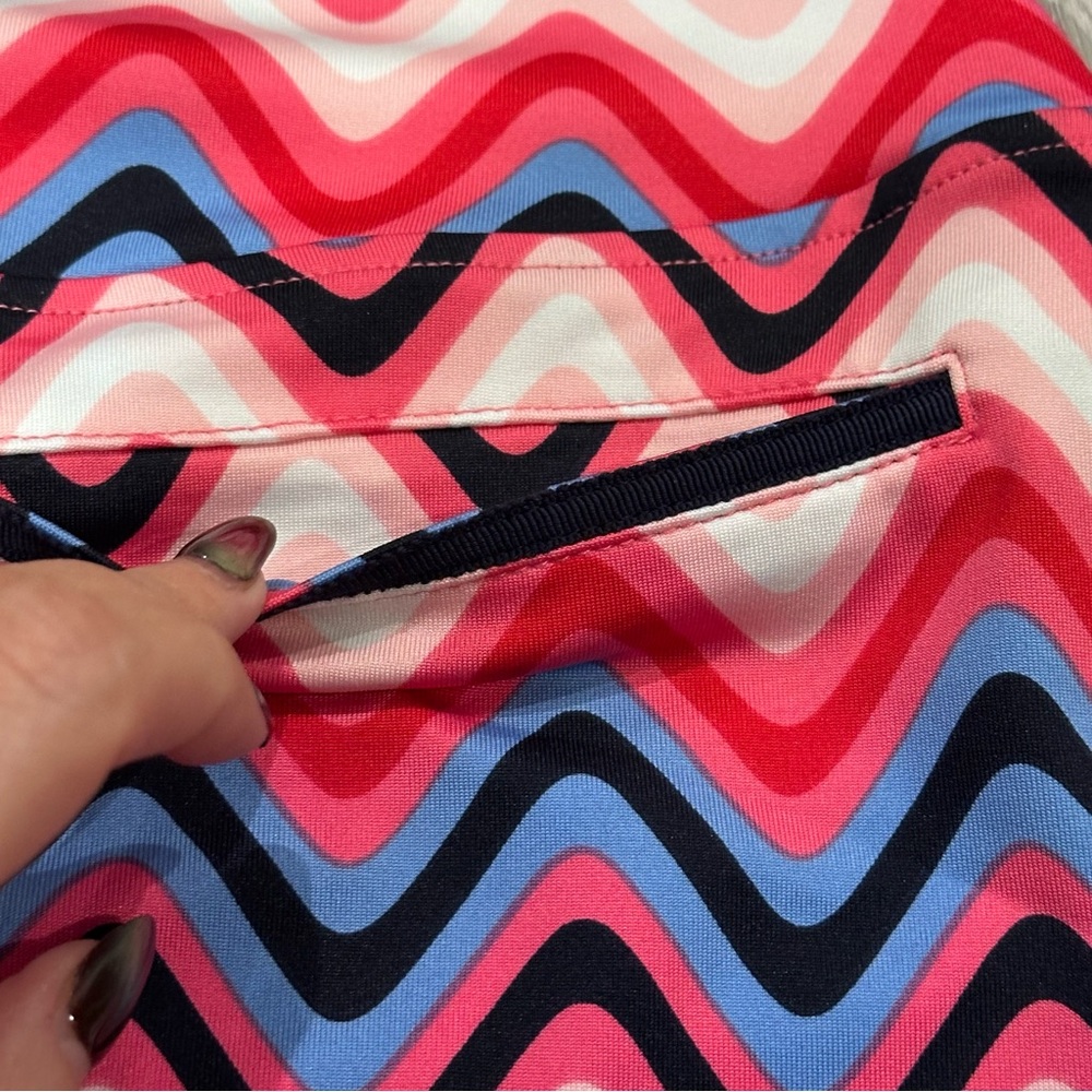 NWT Golftini Willpower Pink Red Blue Zig Zag 16.5” Golf Skort Women’s 4 - Picture 6 of 7